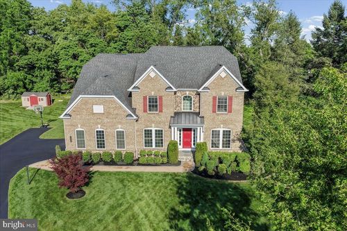 1330 Briggs Way, Garnet Valley, PA, 19060-1305 | Card Image