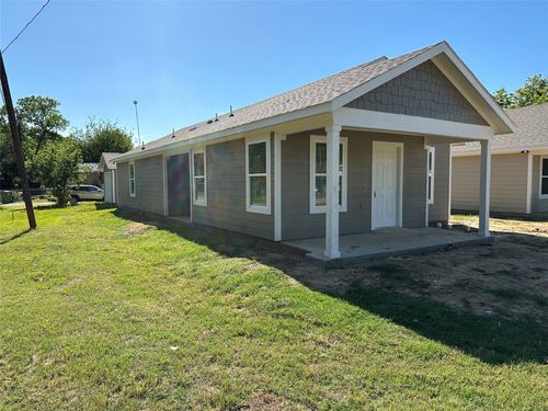 318 Sw 14th Ave, Mineral Wells, TX, 76067-5182 | Card Image