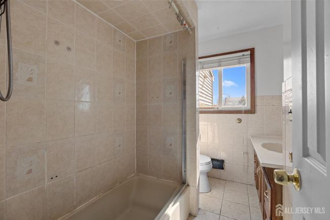 1419 Highway 33, House other with 5 bedrooms, 3 bathrooms and null parking in Hamilton NJ | Image 19