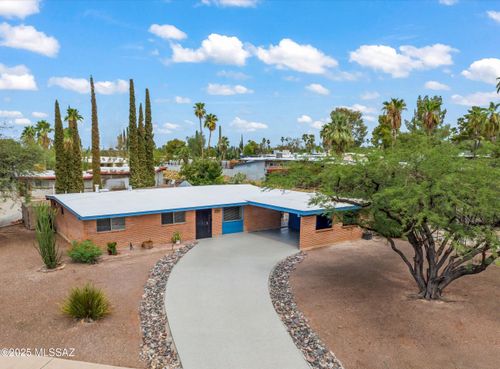 2222 S Deer Trail Cir, Tucson, AZ, 85710-8034 | Card Image