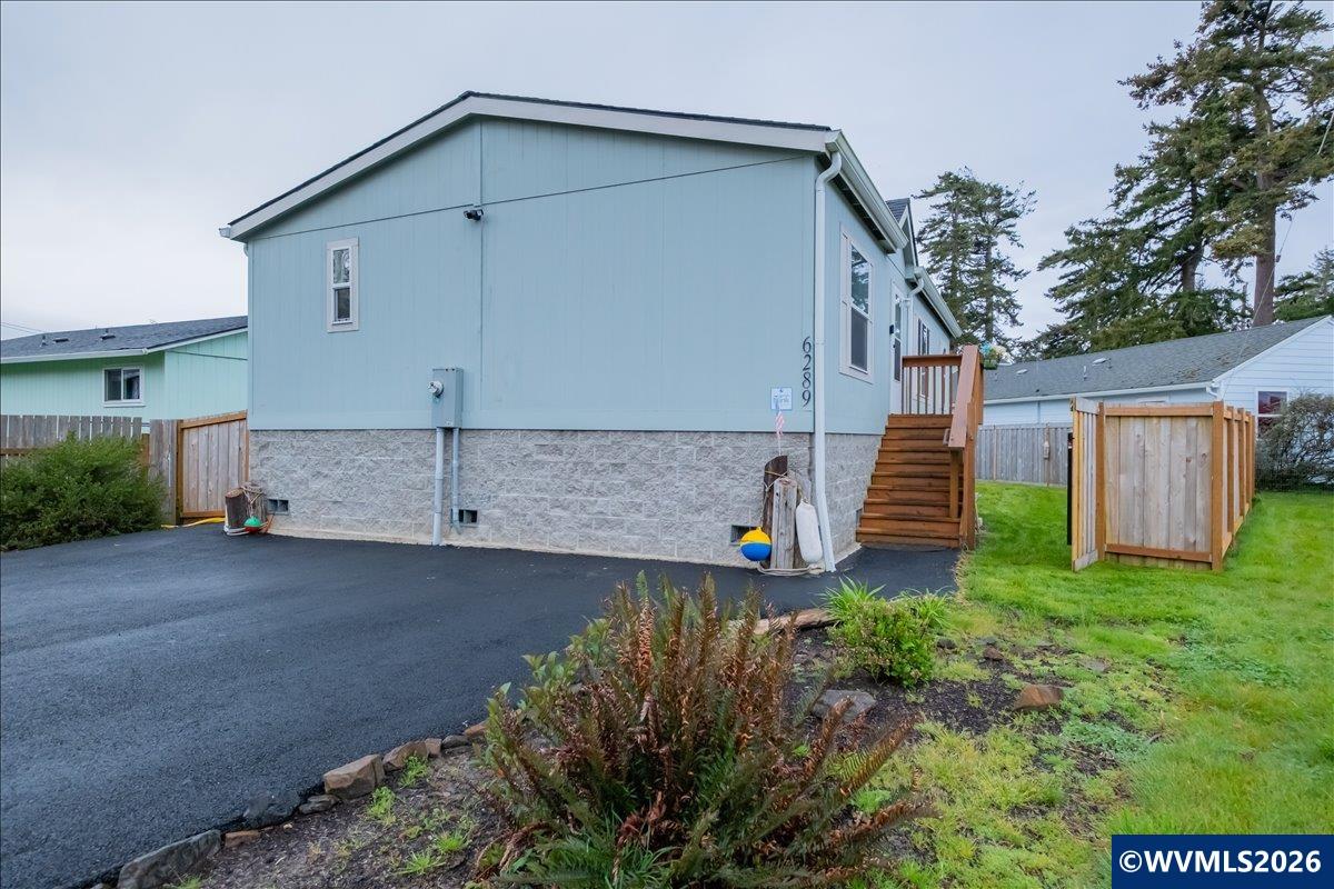 Residential in Lincoln City
