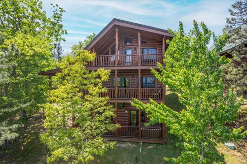 2020 Smoky Cove Road, Sevierville, TN, 37876 | Card Image