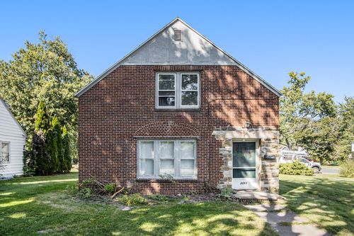 3011 E Main St, Kalamazoo, MI, 49048-2224 | Card Image