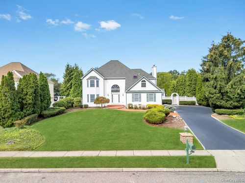 150 Hayrick Lane, Smithtown, NY, 11725 | Card Image