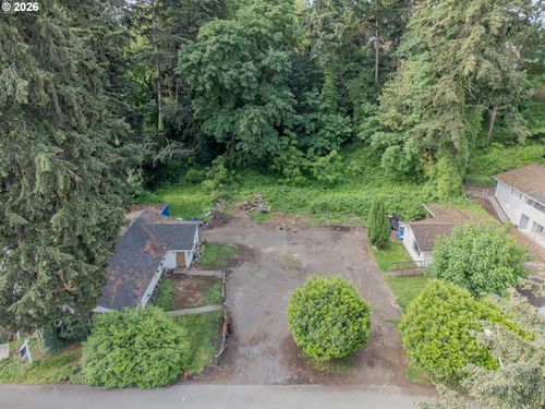 2705 E 19th St, Vancouver, WA, 98661-4639 | Card Image