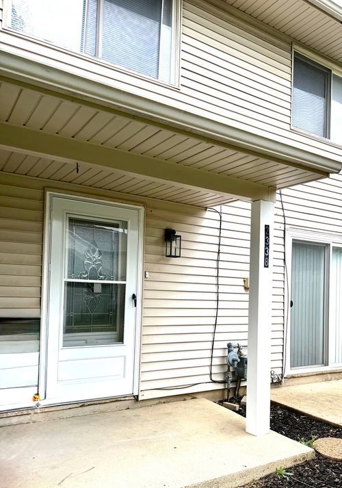 1-2338 Carnation Dr, Crest Hill, IL, 60403-0663 | Card Image