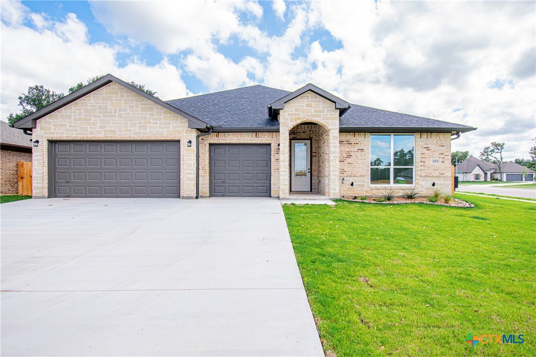 Residential in Salado