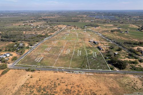 9840 Bexar Rd, Somerset, TX, 78069-3106 | Card Image