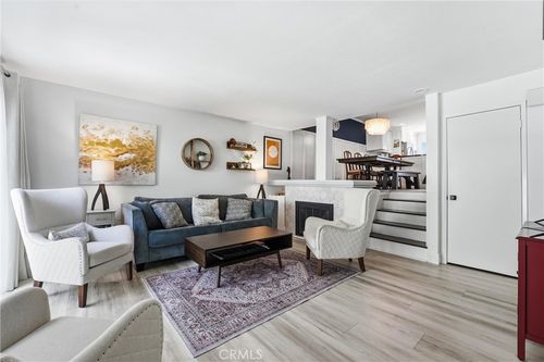 10-2112 Warfield Ave, Redondo Beach, CA, 90278-1432 | Card Image