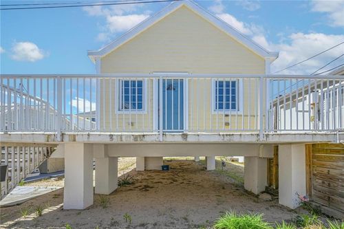 0-8 Hudson Walk, Breezy Point, NY, 11697-1702 | Card Image