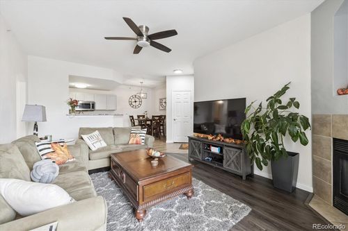 9-204-7440 S Blackhawk St, Englewood, CO, 80112-4320 | Card Image