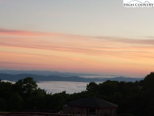 4212-301 Pinnacle Inn Road, Beech Mountain, NC, 28604 | Card Image