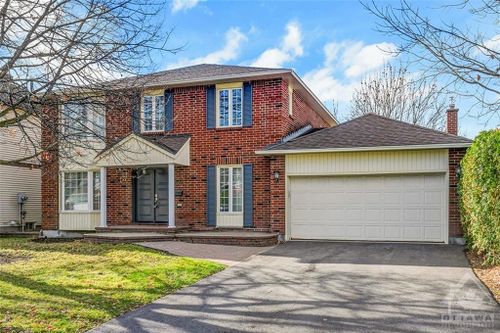 372 River Ridge Cres, Orléans, ON, K1E3N3 | Card Image