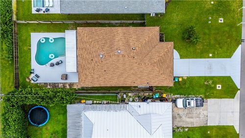 758 105th Ave N, NAPLES, FL, 34108-1842 | Card Image