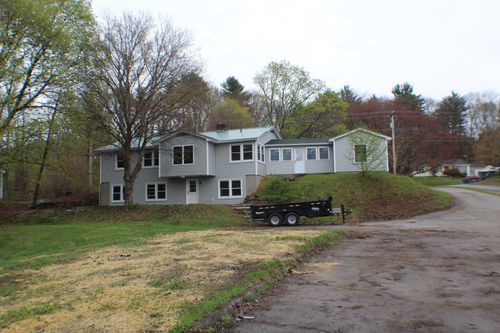 520 Pembroke St, Pembroke, NH, 03275-3246 | Card Image