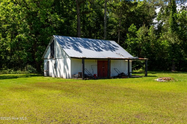 4173 Middle Rd, House other with 3 bedrooms, 2 bathrooms and null parking in Trenton NC | Image 17