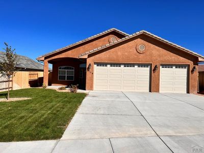 5129 Berrycrest Dr., House other with 3 bedrooms, 1 bathrooms and 3 parking in Pueblo CO | Image 2