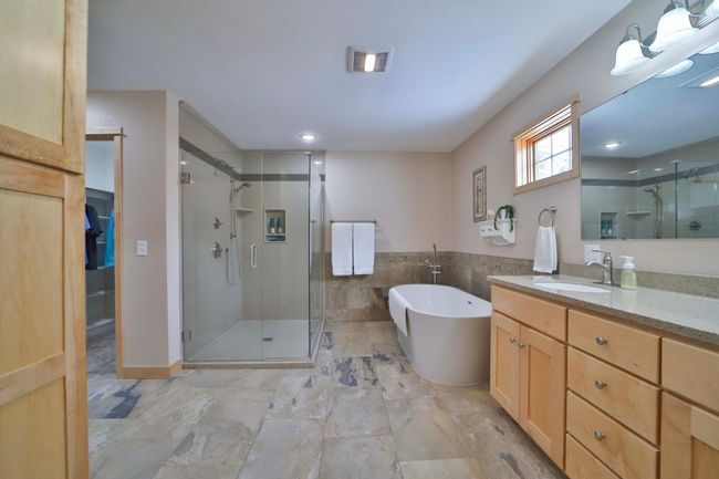 718 Main Ave N, House other with 6 bedrooms, 4 bathrooms and null parking in Park Rapids MN | Image 26