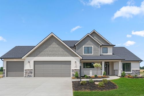 511 Caribou Xing, Auburn, IN, 46706-0118 | Card Image