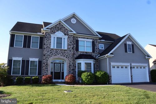 289 Sweetwater Dr, PALMYRA, PA, 17078-8660 | Card Image