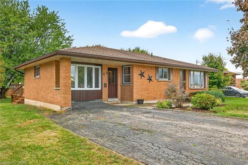 49 Erie Ave N, Fisherville, ON, N0A1G0 | Card Image