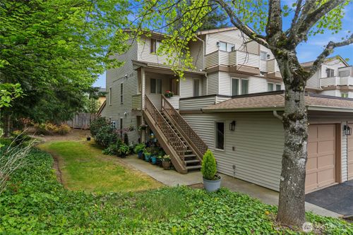 a201-4701 Nw Walgren Dr, Silverdale, WA, 98383-6817 | Card Image