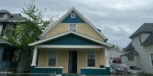 913 Berry St, Toledo, OH, 43605-3043 | Card Image