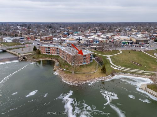 {{alt}} | Card Image