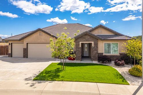 4755 Lower Springs Rd, Redding, CA, 96001-8762 | Card Image