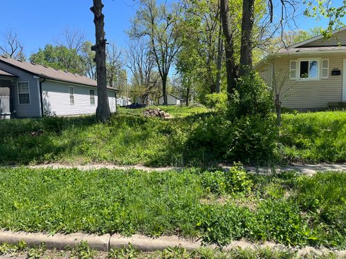 2853 Denny St, Indianapolis, IN, 46218-3056 | Card Image