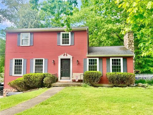 7 Overbrook Dr, Apalachin, NY, 13732-4233 | Card Image