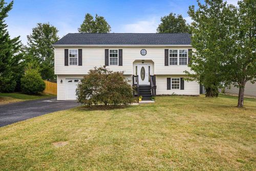 14 Carrollton Ct, WEYERS CAVE, VA, 24486-2450 | Card Image