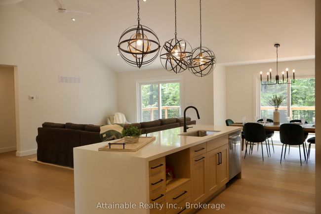 24 Collins Crt, House other with 4 bedrooms, 3 bathrooms and 3 parking in Utterson ON | Image 16