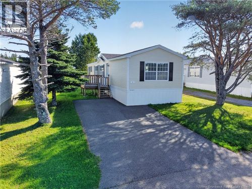 8 Spring Dr, Saint John, NB, E2N1P2 | Card Image