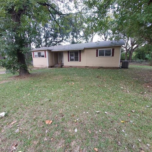 318 N Frost St, New Boston, TX, 75570-2518 | Card Image