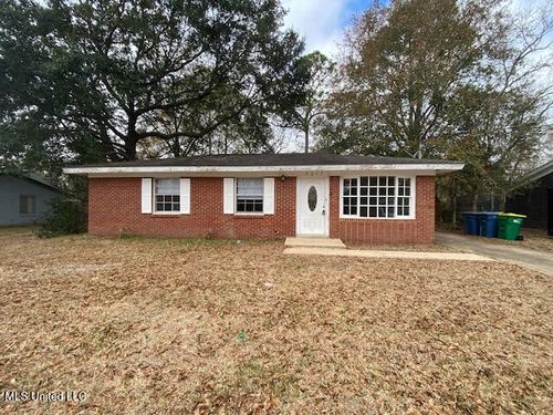 7217 Hampton Dr, Biloxi, MS, 39532-4009 | Card Image