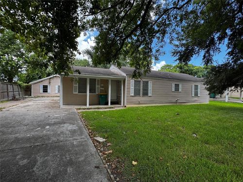 225 Beatrice St, La Marque, TX, 77568-4212 | Card Image