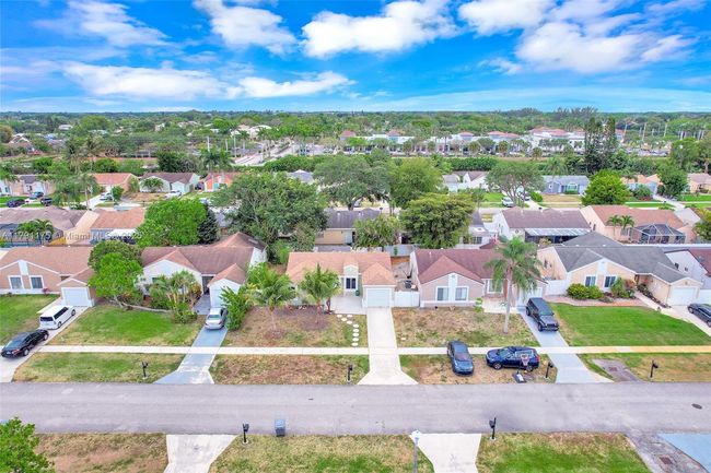 18982 Cloud Lake Cir, House other with 2 bedrooms, 2 bathrooms and null parking in Boca Raton FL | Image 53