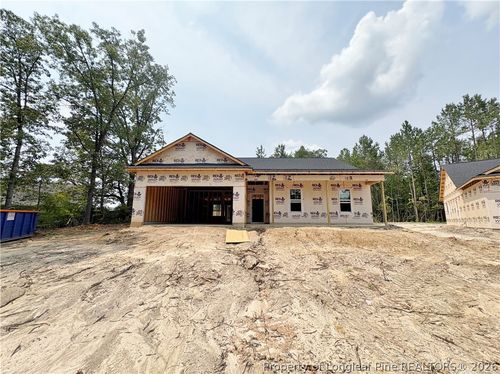40 Quarter Ct, Spring Lake, NC, 28390-8517 | Card Image