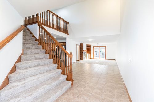 126 Sw 36th Ln, Ankeny, IA, 50023-8938 | Card Image