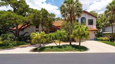 3140 Bayou Sound, House other with 3 bedrooms, 2 bathrooms and null parking in Longboat Key FL | Image 3