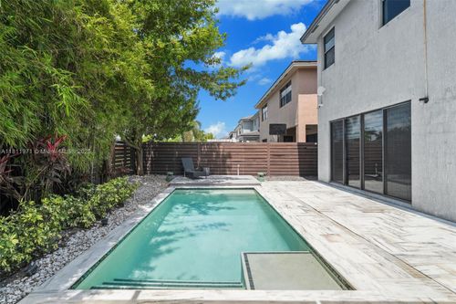 15924 Sw 136th Way, Miami, FL, 33196-1822 | Card Image