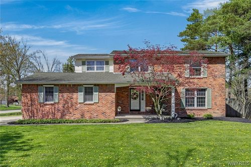 130 Paradise Rd, East Amherst, NY, 14051-1729 | Card Image