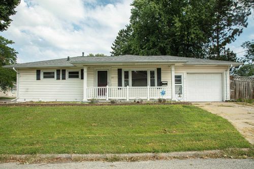 1103 Wisner Dr, Waterloo, IA, 50702-4004 | Card Image