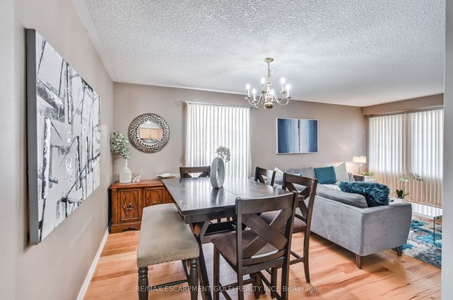 24 Diamond Crt, House other with 5 bedrooms, 3 bathrooms and 4 parking in Hamilton ON | Image 9