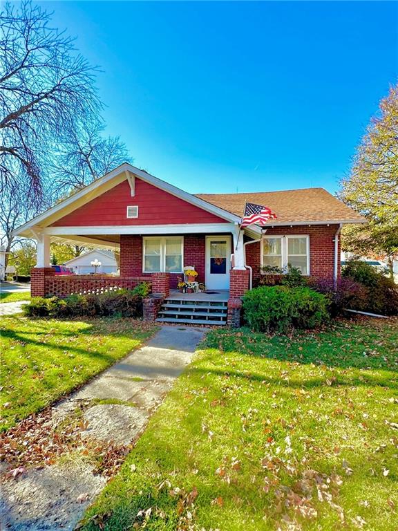 Buchanan St, Maryville, MO 64468