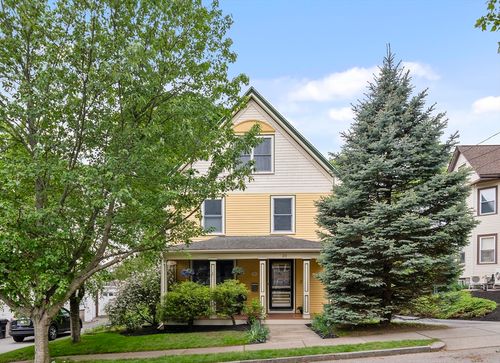 20 Hawthorne St, Watertown, MA, 02472-3825 | Card Image