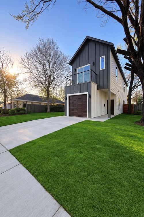 2716 Dorris St, Dallas, TX, 75215-5218 | Card Image