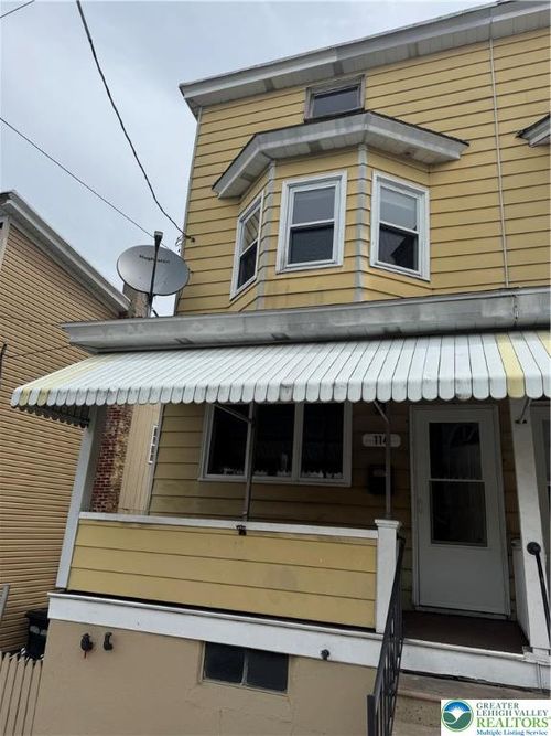 114 6th St, Coaldale, PA, 18218-1117 | Card Image