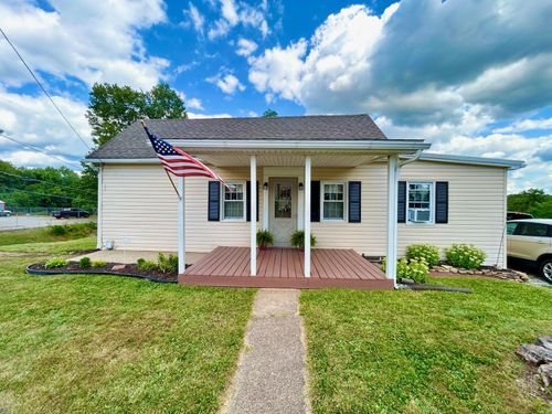 210 E Main St, Somerset, OH, 43783-9445 | Card Image